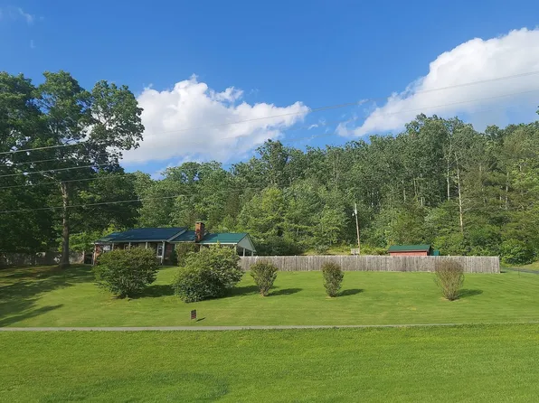3081 Fish Creek School Rd, Booneville, KY 41314