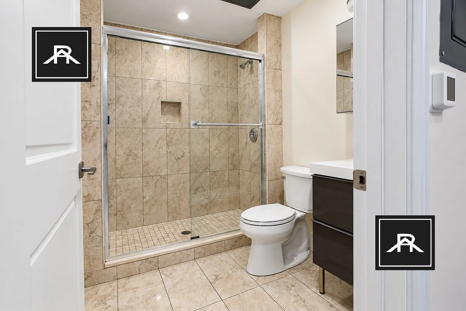 1026 Commonwealth Ave — Photo 3