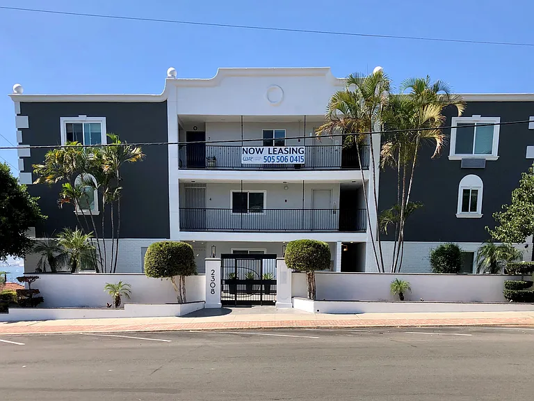 2308 Albatross St #5 — Photo 8