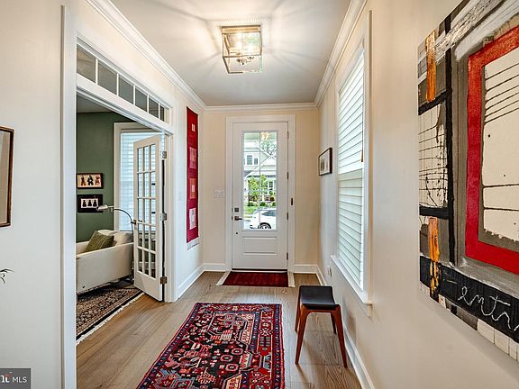 4th image of 1405 Gorky Ln