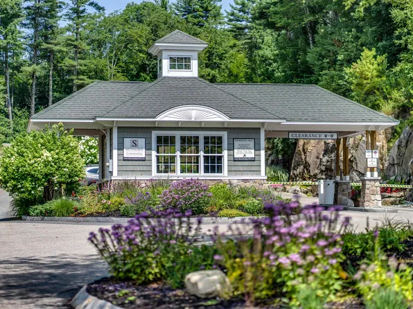37 Stern Castle #33, Laconia, NH 03246