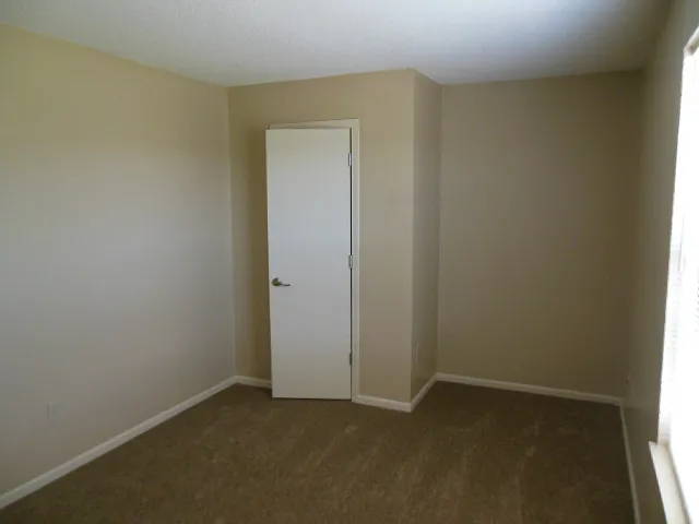 633 NE English Manor Dr #A — Photo 13