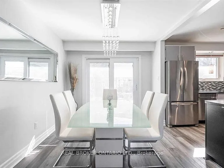 2 Core Cres — Photo 8