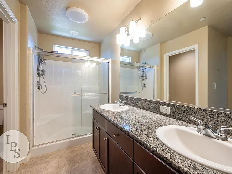 6414 W Norwich Ave — Photo 23