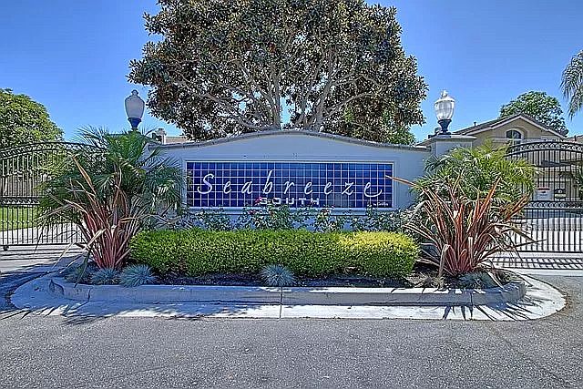 1st image of 907 Paseo Brisas Lindas