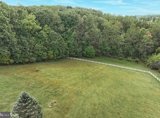 Arnold Rd, Glenville, PA 17329