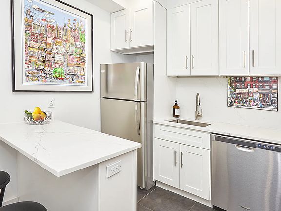 5th image of 252 7th St #7