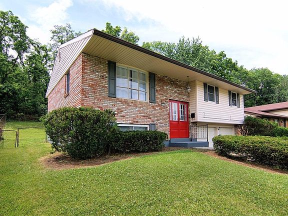 3rd image of 10275 Dewhill Ln