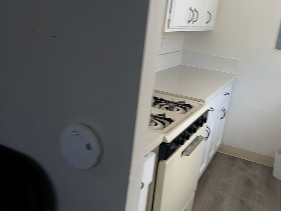 1st image of 230 Lime Ave APT 2
