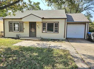 1737 SE Hudson Blvd, Topeka, KS 66607