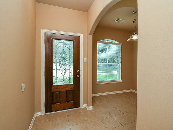 3rd image of 26923 Glacier Creek Dr