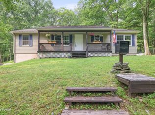 147 Neversink Rd, Shohola, PA 18458