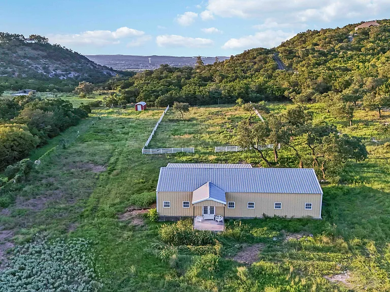 27481 Smithson Valley Rd — Photo 30