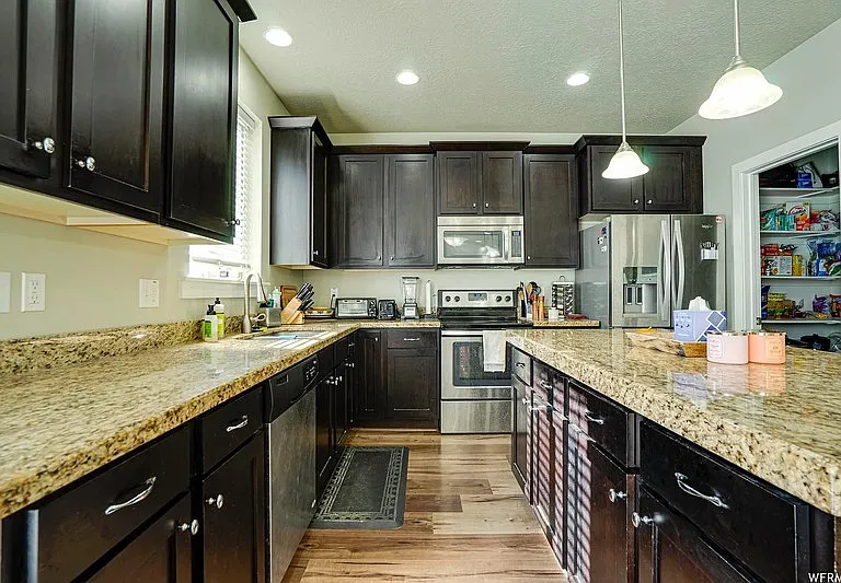 789 W Star Spangled Dr — Photo 10