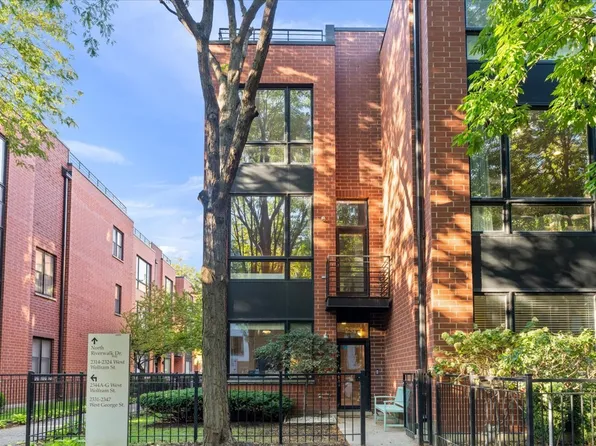 2312 W Wolfram St, Chicago, IL 60618