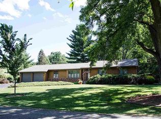 910 Locust Ln, Albion, MI 49224