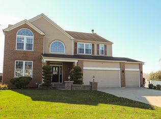 17052 S Lone Star Dr, Lockport, IL 60441