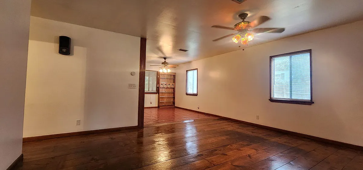 Building Photo - 4760 SE 30th Ct