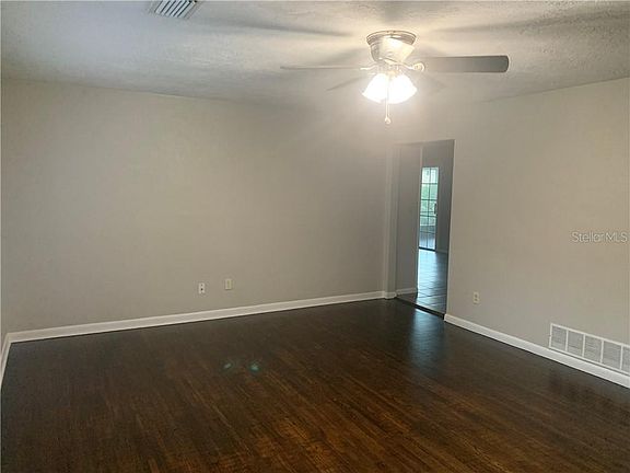 3rd image of 1113 E University Ave