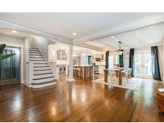 3rd image of 612 W 59th St