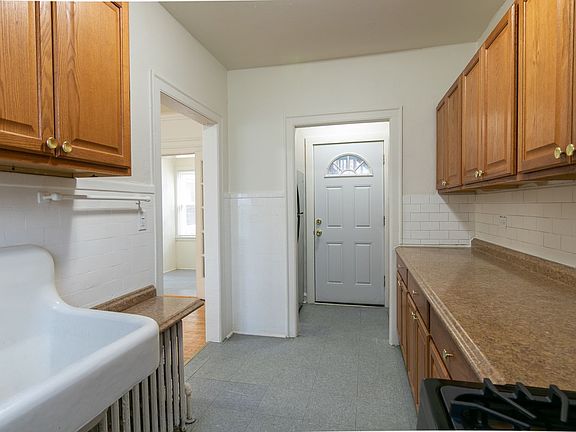 5th image of 6510 N Hamilton Ave APT 3N