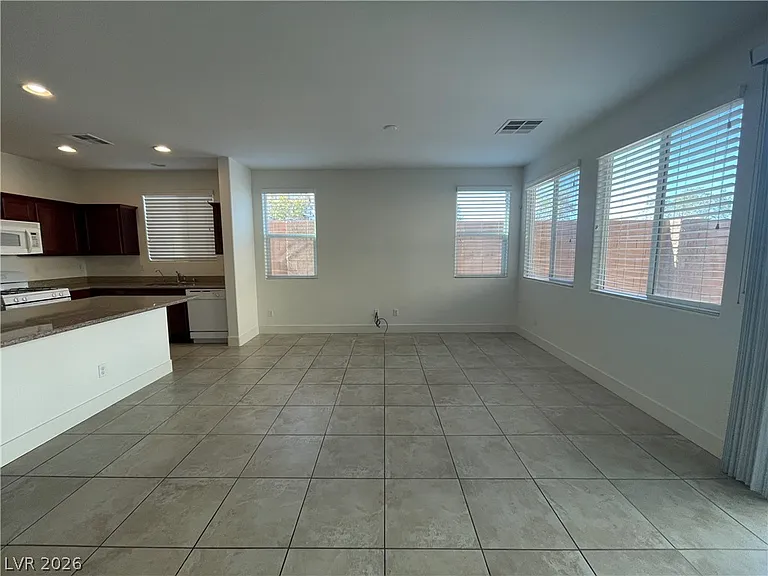8524 Pitney Ave — Photo 6