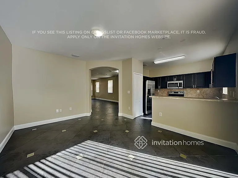 15050 SW 9th Ter — Photo 6