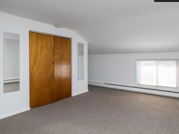 3rd image of 37 James St