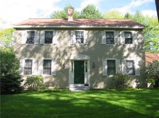 40 Schooner Ridge Rd, Cumberland Foreside, ME 04110