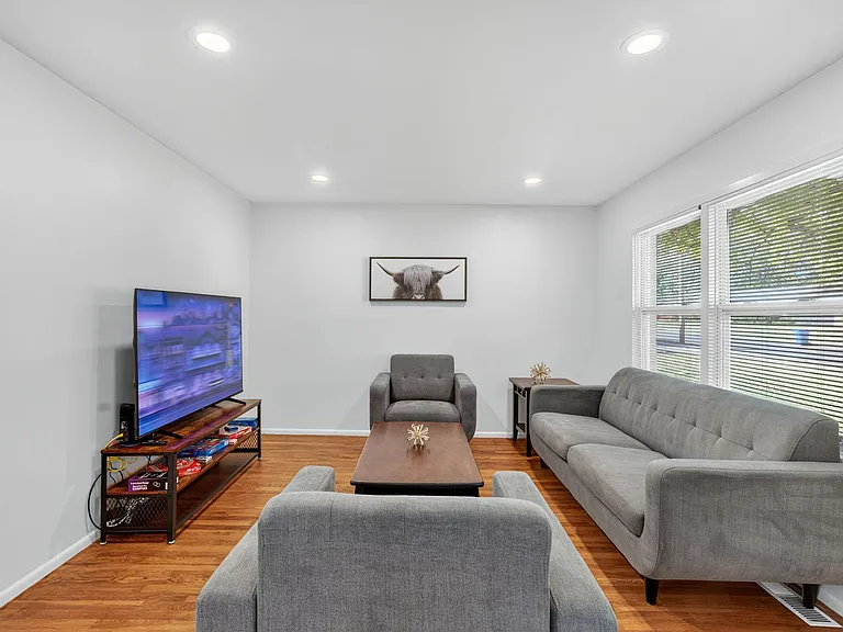 840 Gerald Ave — Photo 8