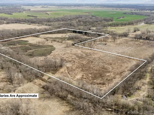 981 N Virginia Ave, Bartlesville, OK 74003