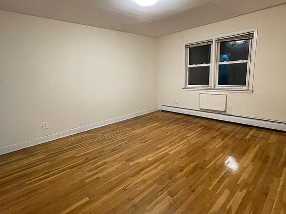 5th image of 14402 38th Ave #3