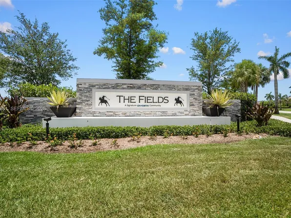 8240 Tailshot Ct, Lake Worth, FL 33467