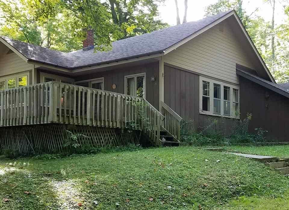 1st image of 257 Leonard St