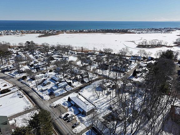 2nd image of 415 High Street #3