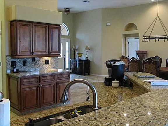 3rd image of 142 Grand Oak Cir
