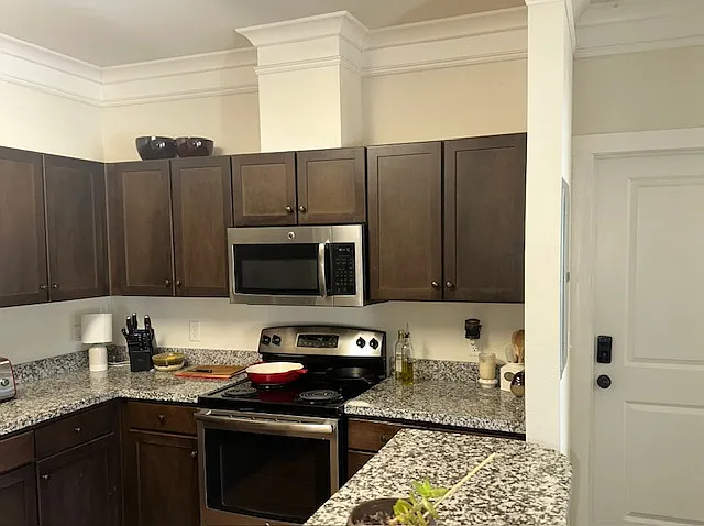 690 SW Sagebrush Dr #17102 — Photo 5