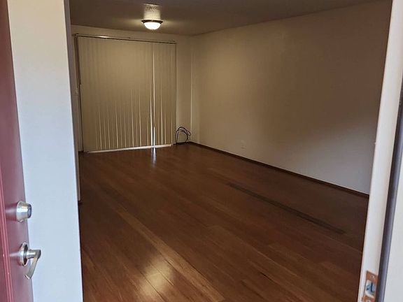 2nd image of 2558 River Rd #362