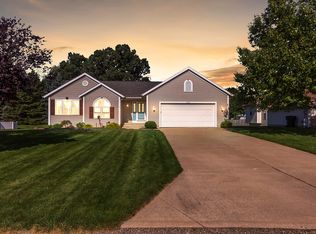 6255 Plainview Dr, Hudsonville, MI 49426