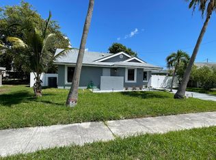 378 NW 2nd Way, Deerfield Beach, FL 33441
