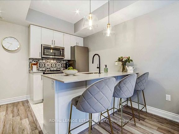 5th image of 28 Fieldway Rd #66