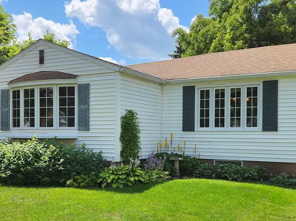 103 NE Oak St, Brownsdale, MN 55918