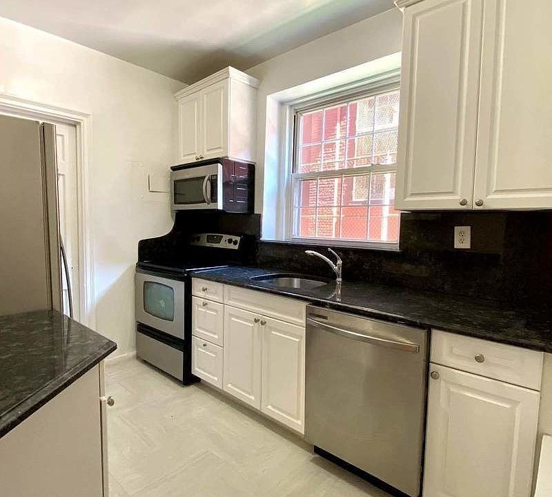 1st image of 214 Sterling Pl #109