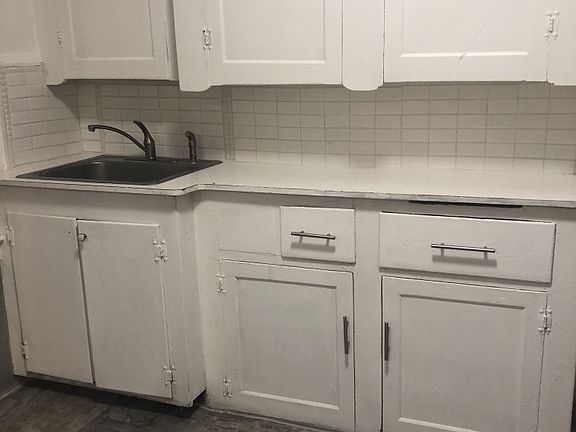 5th image of 699 Northumberland Ave #2