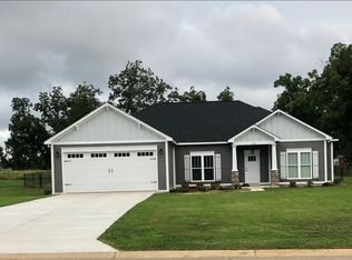 186 Brompton Dr, Leesburg, GA 31763