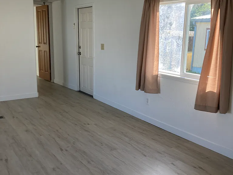 502 Frontier St #7 — Photo 13