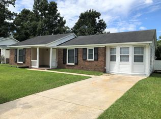 7685 Kings Grant Ln, North Charleston, SC 29420