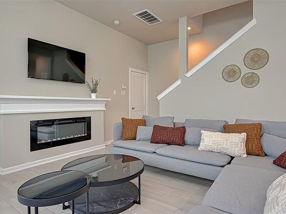 4th image of 559 Long Leaf Pine Dr