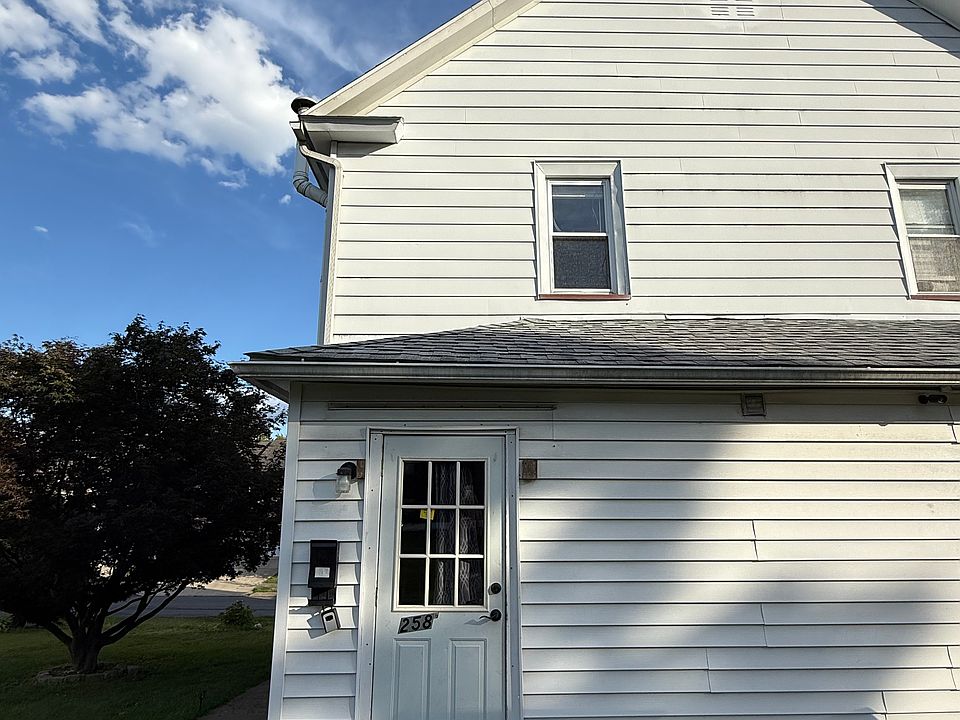 1st image of 258 1/2 E Grove St