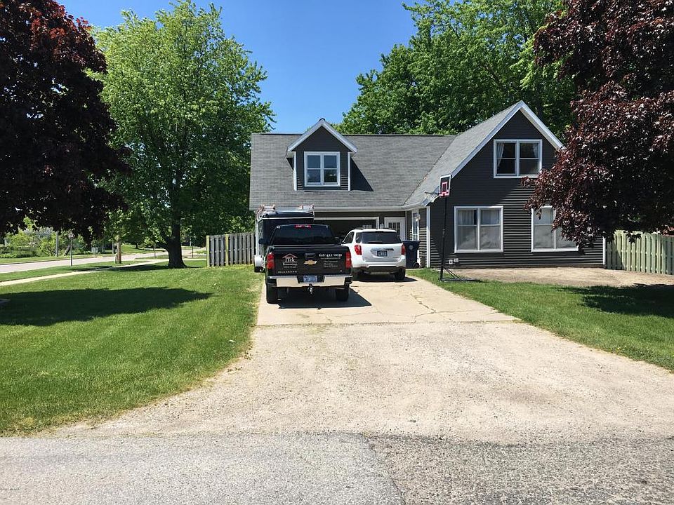 1st image of 190 Brooklane Ave